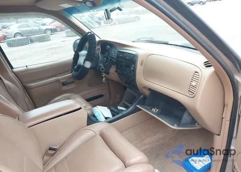 1996 Ford Explorer from USA, damaged, VIN 1FMDU35P9TUD18916